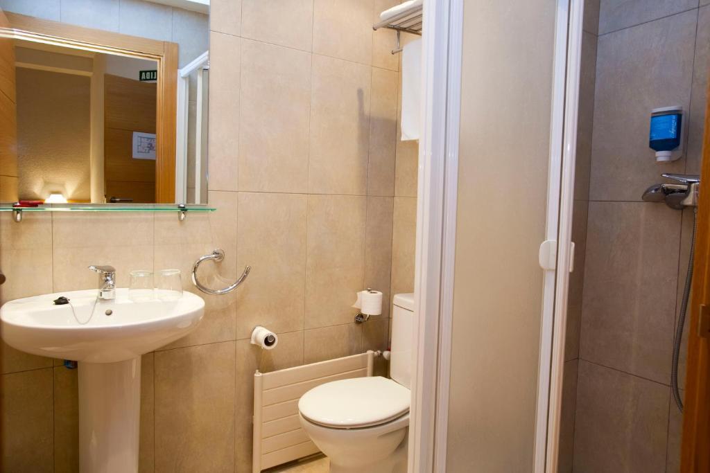 Hostal Abodi Pamplona Phòng bức ảnh