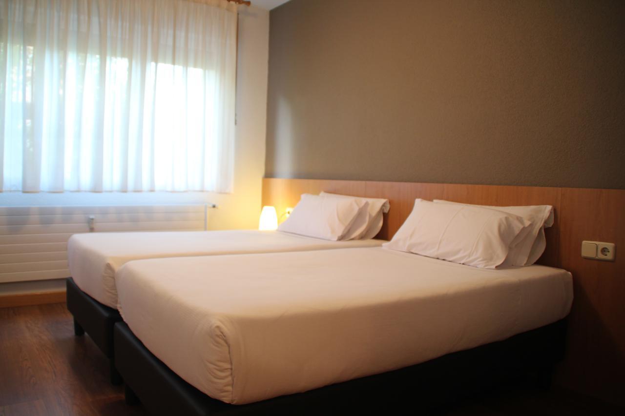 Hostal Abodi Pamplona Ngoại thất bức ảnh