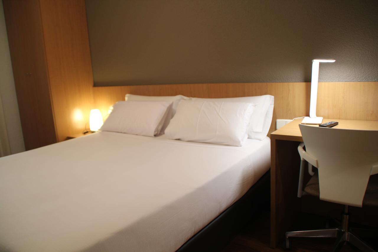 Hostal Abodi Pamplona Ngoại thất bức ảnh
