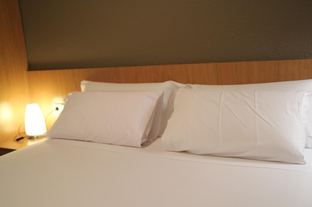 Hostal Abodi Pamplona Ngoại thất bức ảnh